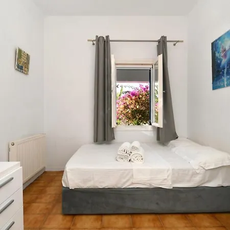 Seafront Franca, Villa *